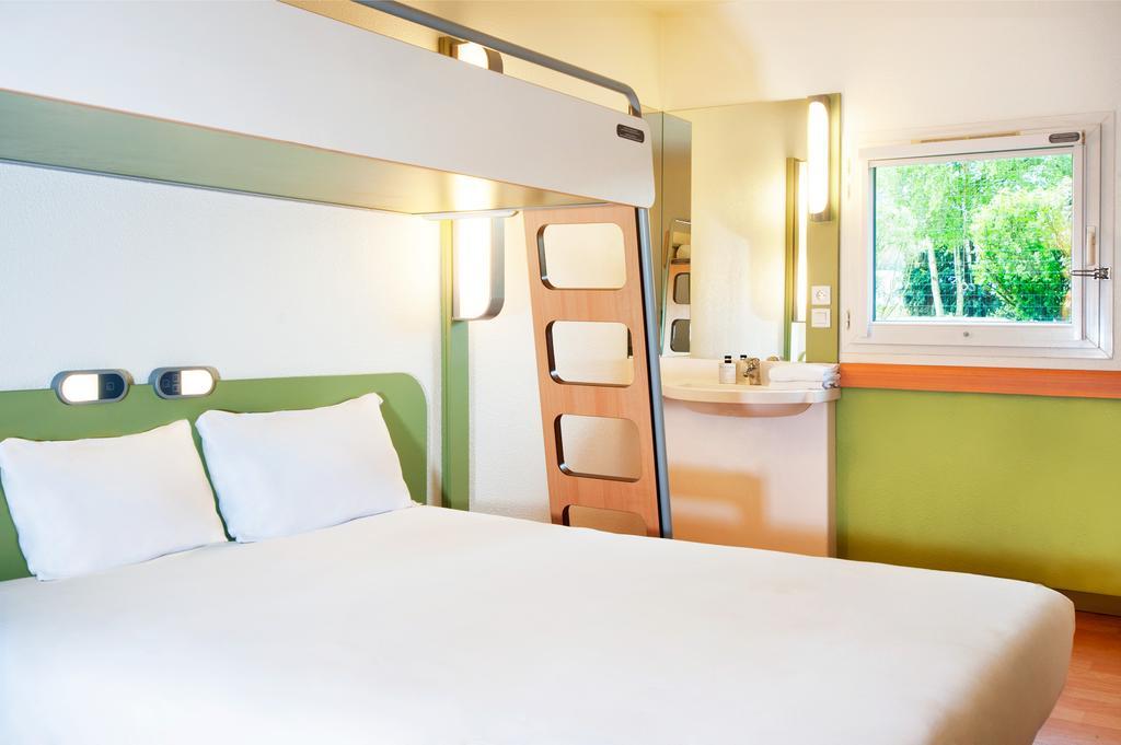 Hotel Ibis Budget Nantes Nord St Herblain Saint-Herblain Pokoj fotografie
